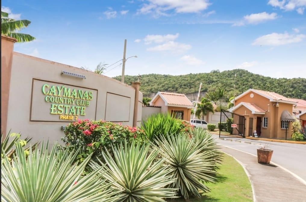 Caymanas Country Club Estate entrance